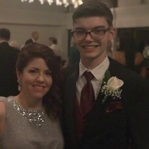 Meet your Posher, Leah